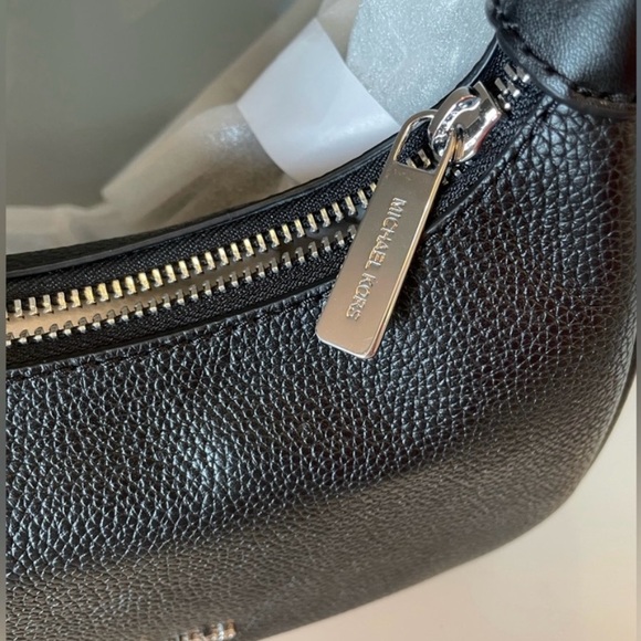 NWT Michael Kors Pebble Leather Cora Pouchette - Black with Silver Hardware - Picture 5 of 9